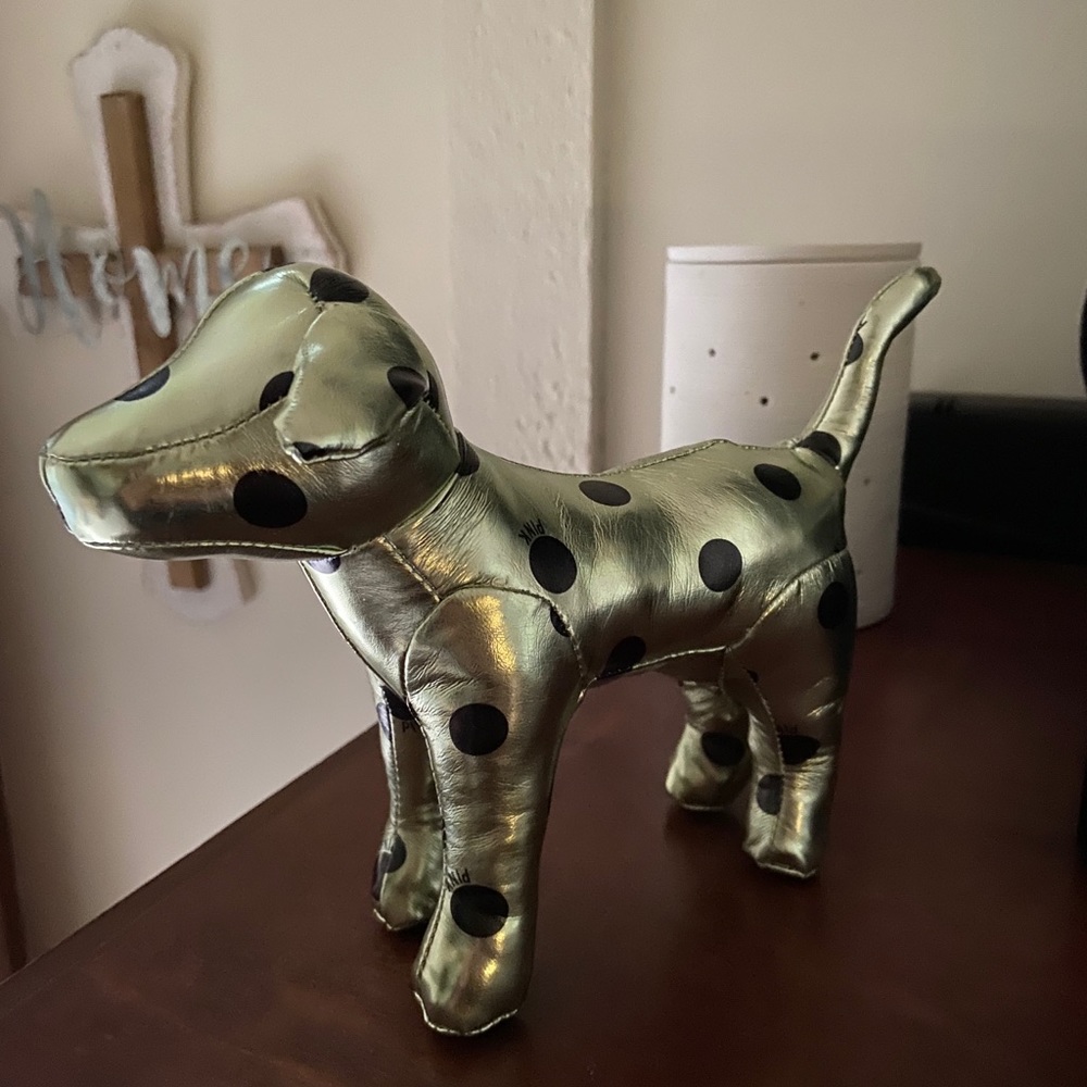 Victoria secret PINK dog